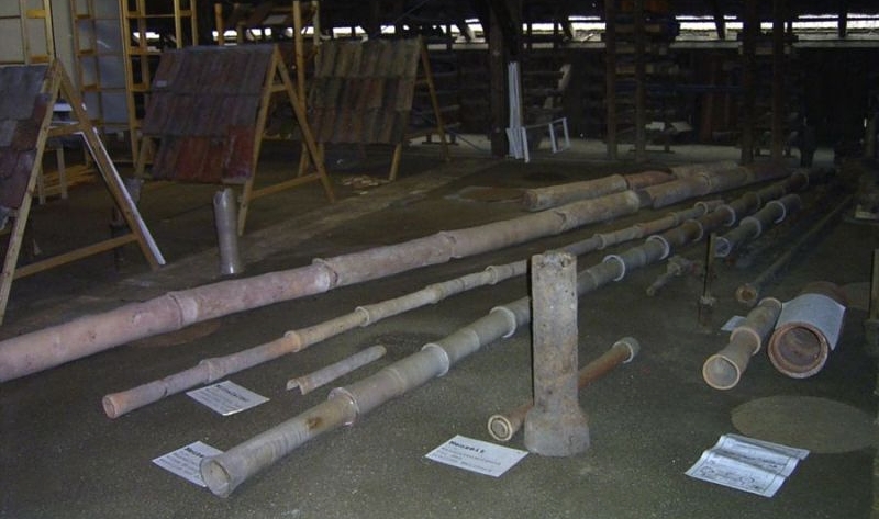 Tonr�hren im Ziegelmuseum